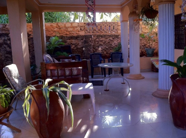 Imagen del bar/restaurante del Hotel Sadiana Apartments. Foto 5