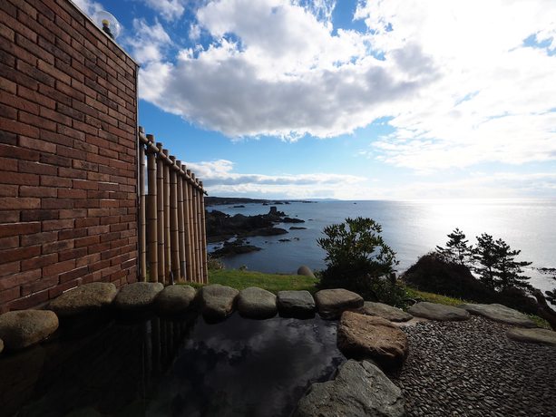 Imagen de la piscina del Hotel Sado Resort Azuma. Foto 18