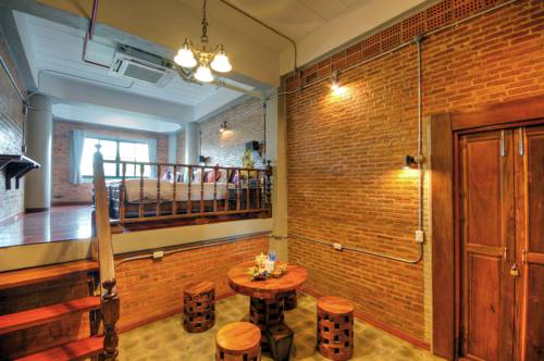 Imagen de la habitación del Hotel Saeng Panya Home. Foto 8