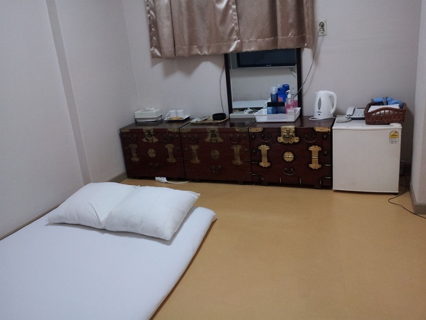 Imagen de la habitación del Hotel Saerim. Foto 8