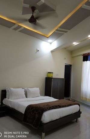 Imagen de la habitación del Hotel Safar, Ahmedabad. Foto 4