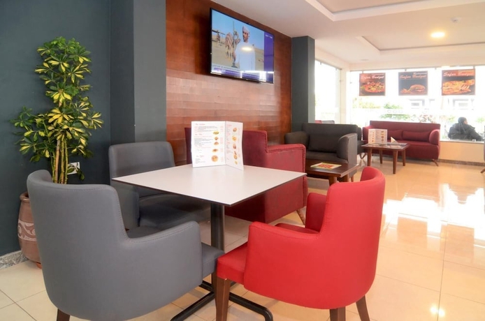 Imagen de los interiores del Hotel Safar Budget. Foto 17