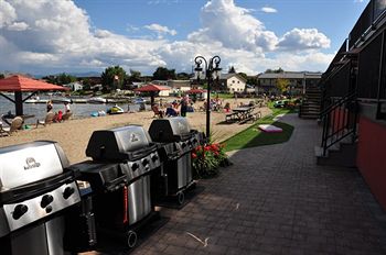 Imagen de los exteriores del Hotel Safari Beach Resort. Foto 11
