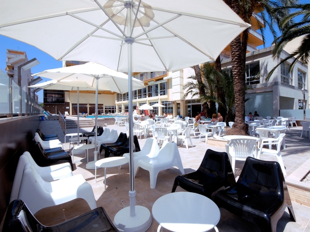 Imagen de los exteriores del Hotel Safari, Gandía. Foto 8