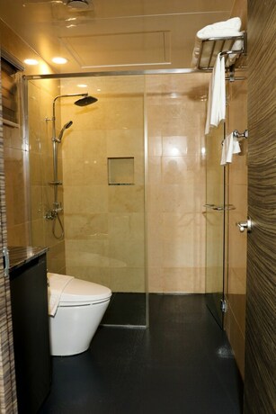 Imagen de la habitación del Hotel Safari Hotel And Villas. Foto 13