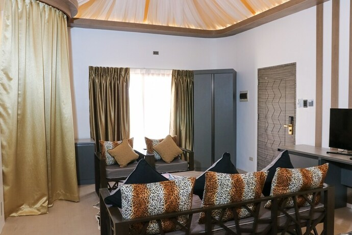 Imagen de la habitación del Hotel Safari Hotel And Villas. Foto 15