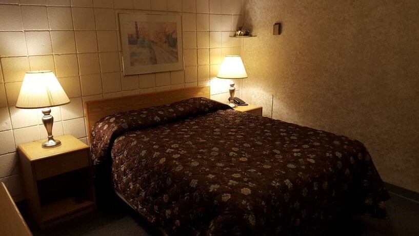 Imagen de la habitación del Hotel Safari Inn Motel. Foto 16