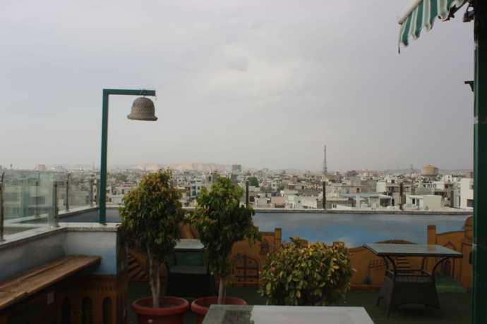 Imagen del bar/restaurante del Hotel Safari, Jaipur Municipal Corporation. Foto 3