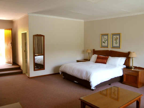 Imagen de la habitación del Hotel Safari Lodge & Convention Centre. Foto 4