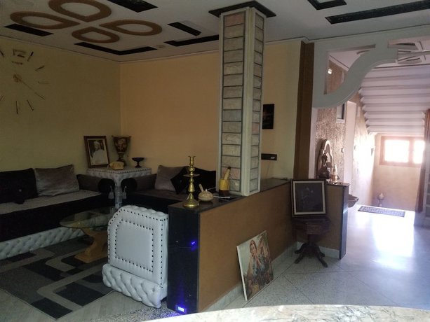 Imagen de los interiores del Hotel Safari week-end. Foto 17