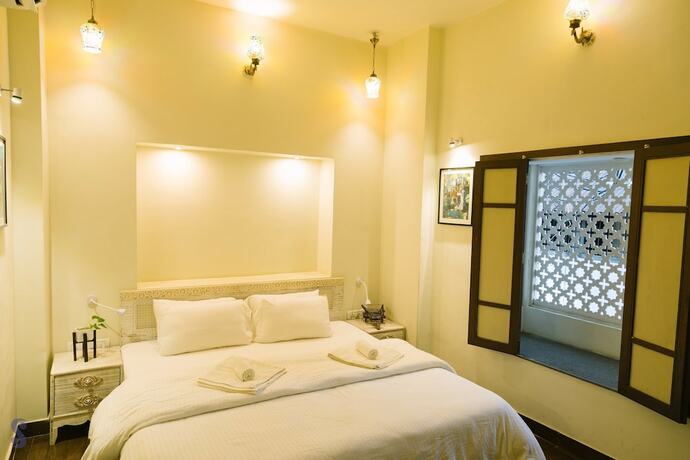 Imagen de la habitación del Hotel Safarnama Varanasi. Foto 15