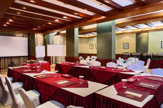 Imagen general del Hotel Safeer Continental. Foto 4