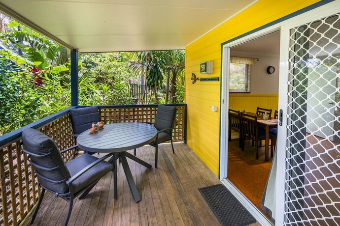 Imagen general del Hotel Safety Beach Ocean Bungalows. Foto 4