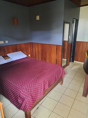 Imagen de la habitación del Hotel Saffana. Foto 23