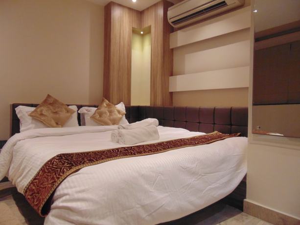 Imagen de los interiores del Hotel Saffron, Benar&eacute;s. Foto 17