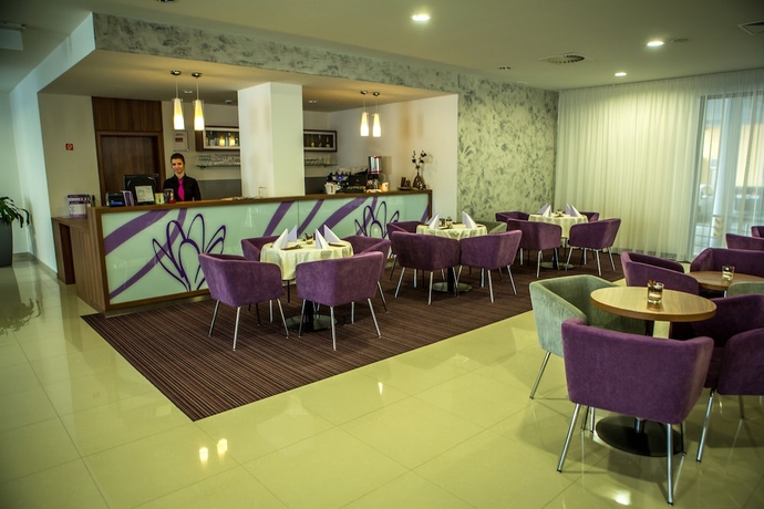 Imagen del bar/restaurante del Hotel Saffron, Bratislava. Foto 2