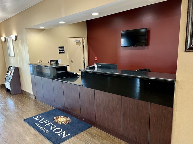 Imagen de los interiores del Hotel Saffron Inn and Suites. Foto 16