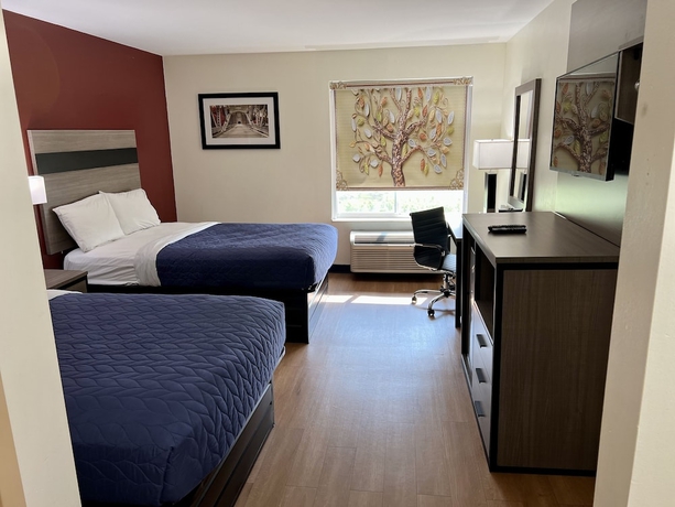 Imagen de la habitación del Hotel Saffron Inn and Suites. Foto 14
