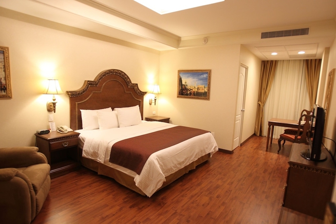 Imagen de la habitación del Hotel Safi Royal Luxury Centro. Foto 2