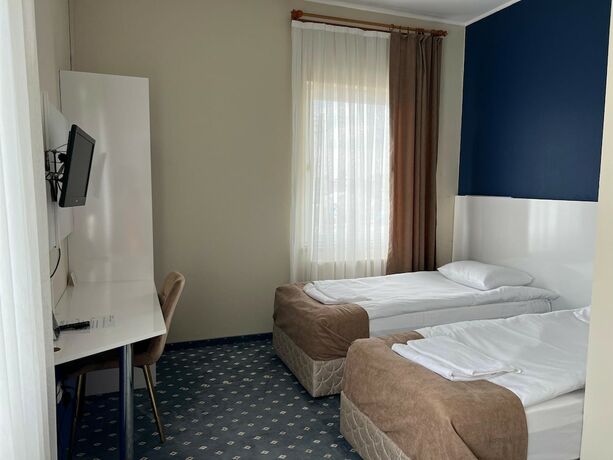 Imagen general del Hotel Safir Babice. Foto 8