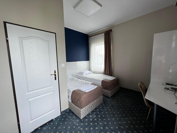 Imagen de la habitación del Hotel Safir Babice. Foto 19