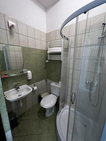 Imagen general del Hotel Safir Babice. Foto 11