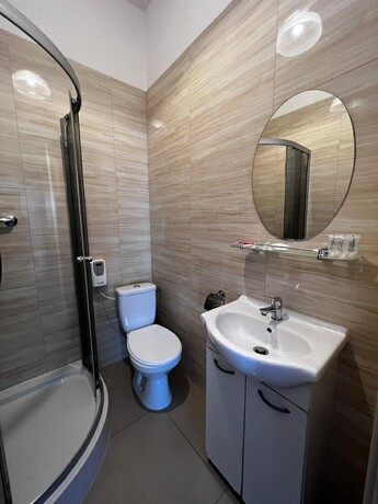 Imagen general del Hotel Safir Babice. Foto 16