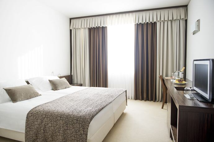Imagen de la habitación del Hotel Safir Casino. Foto 14