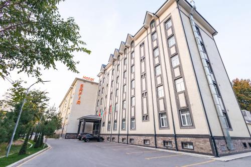 Imagen general del Hotel Safir. Foto 5