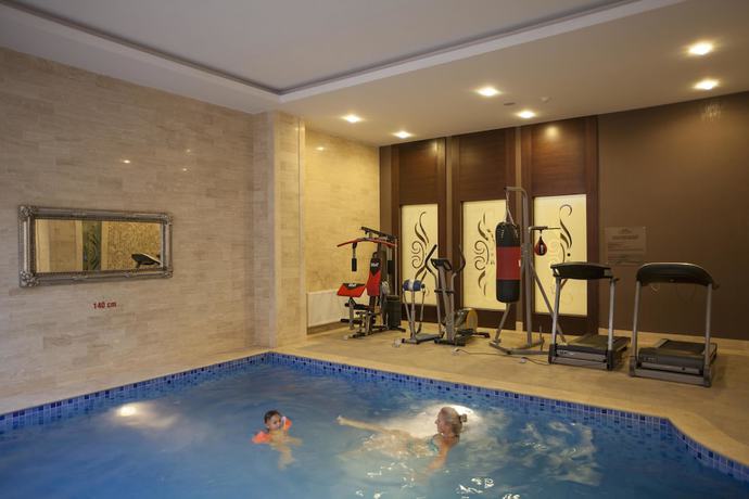 Imagen de la piscina del Hotel Safir, GAZIANTEP. Foto 19