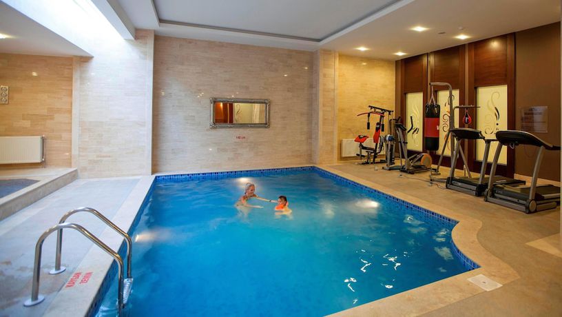 Imagen de la piscina del Hotel Safir, GAZIANTEP. Foto 20