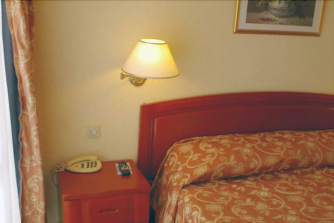 Imagen de la habitación del Hotel Safir Mazafran. Foto 10