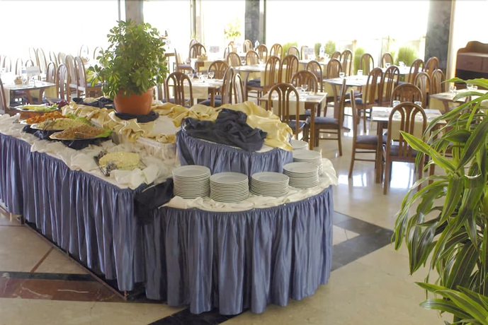 Imagen del bar/restaurante del Hotel Safir Mazafran. Foto 6