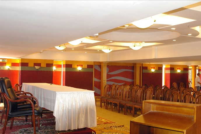 Imagen de los interiores del Hotel Safir Mazafran. Foto 15