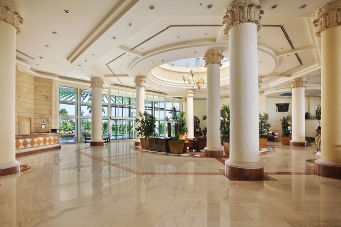 Imagen de los interiores del Hotel Safir Sharm Waterfalls Resort. Foto 13