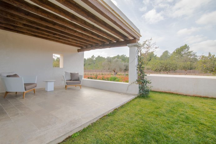 Imagen de la habitación del Hotel Safragell Ibiza Suites and Spa. Foto 2