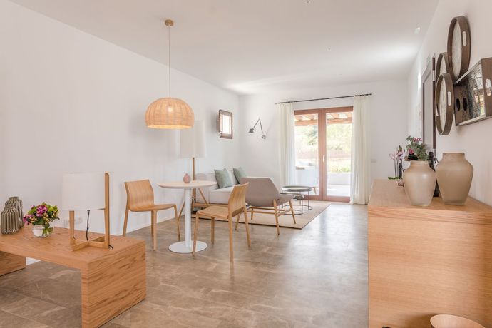 Imagen de la habitación del Hotel Safragell Ibiza Suites and Spa. Foto 3