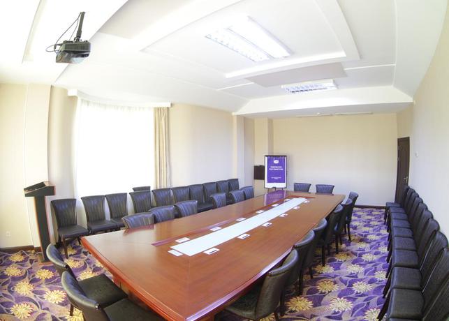 Imagen de los interiores del Hotel Safran. Foto 13