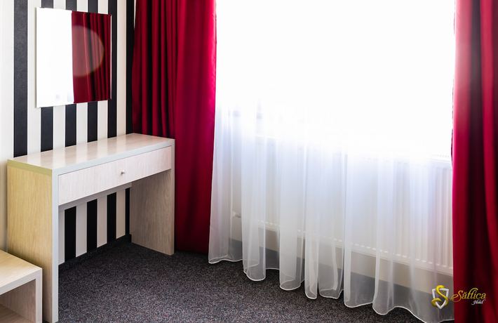 Imagen de la habitación del Hotel Saftica. Foto 18