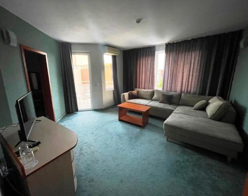 Imagen de la habitación del Hotel Saga. Foto 19