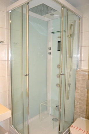 Imagen de la habitación del Hotel Saga, Poros. Foto 8