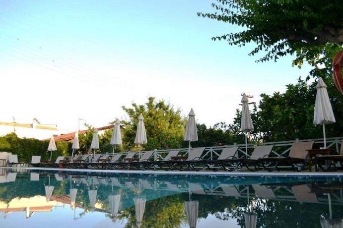 Imagen general del Hotel Saga, Poros. Foto 2