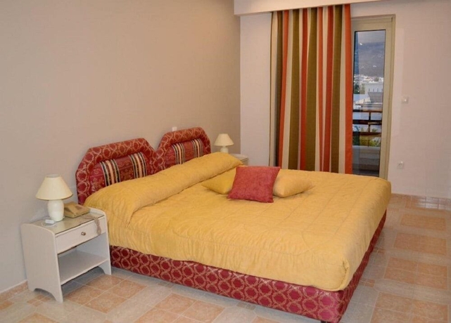 Imagen de la habitación del Hotel Saga, Poros. Foto 11