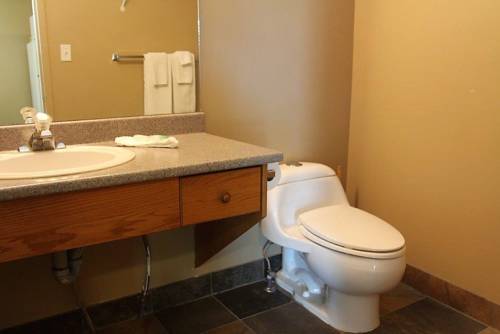 Imagen de la habitación del Hotel Saga Resort, Wasaga Beach. Foto 14