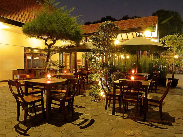 Imagen del bar/restaurante del Hotel Sagan. Foto 5