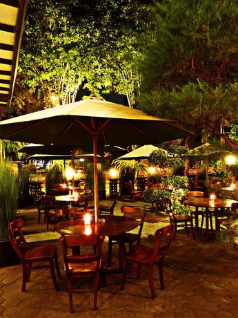 Imagen del bar/restaurante del Hotel Sagan. Foto 6