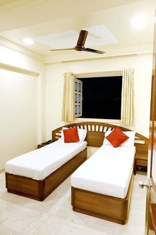 Imagen de la habitación del Hotel Sagar. Foto 2