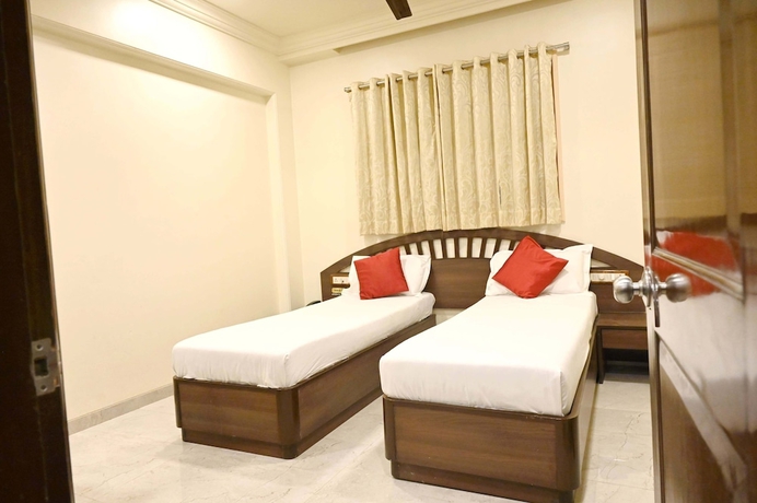 Imagen de la habitación del Hotel Sagar. Foto 6