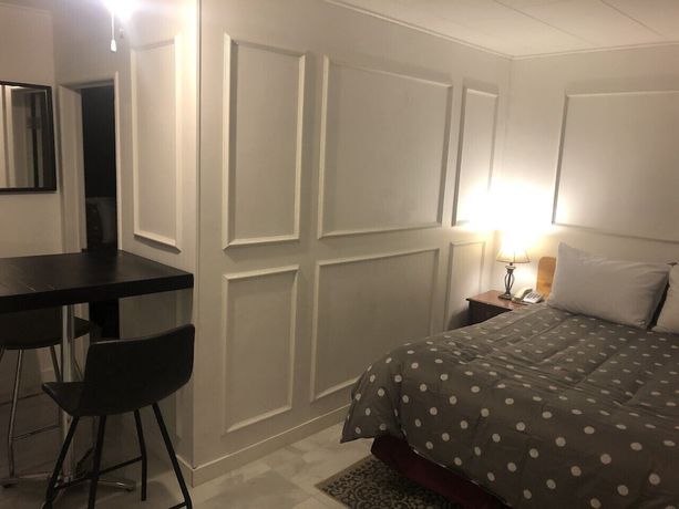 Imagen de la habitación del Hotel Sage Hills Motel. Foto 6