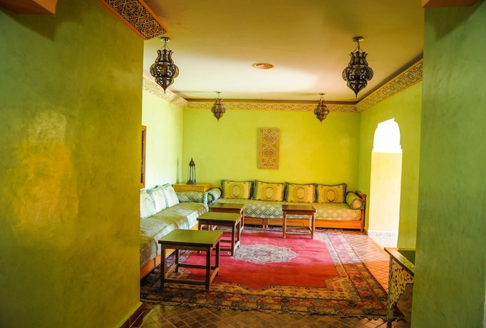 Imagen del bar/restaurante del Hotel Saghro. Foto 3